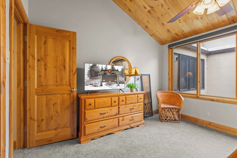 Don’t miss your favorite shows after a day on the slopes-bunk room tv