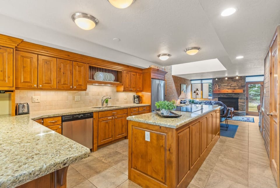 Fully equipped kitchen—perfect for meals