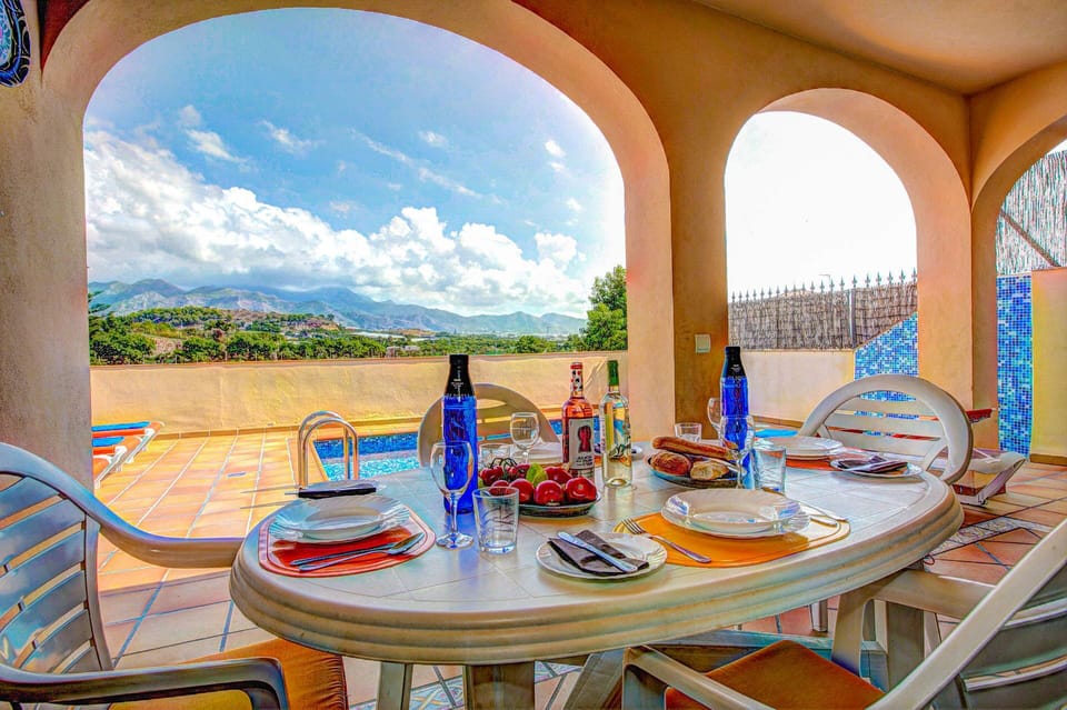 Villa Reyes image