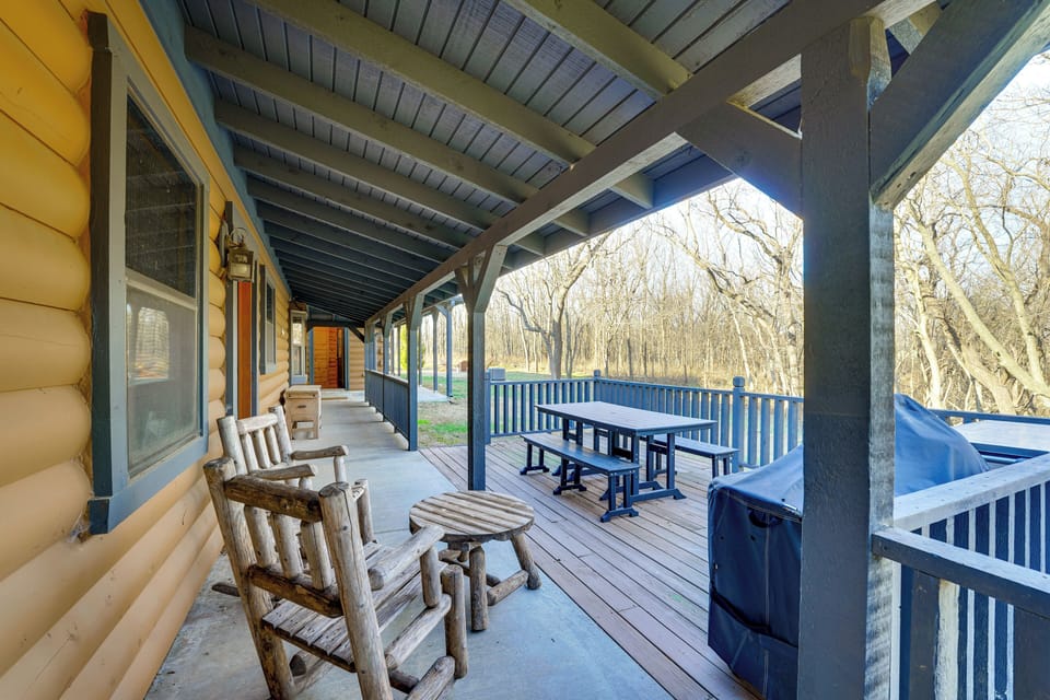 Deck | Gas Grill