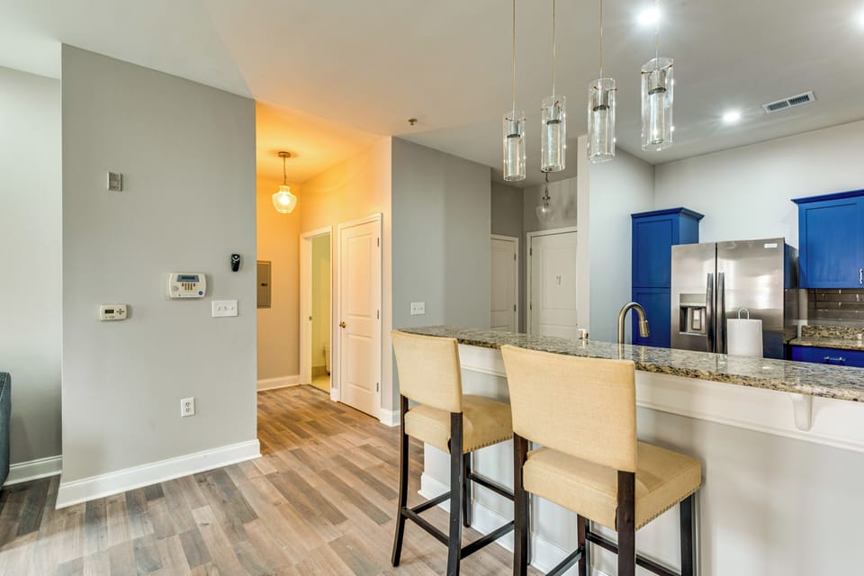 Kitchen | Trash Bags/Paper Towels