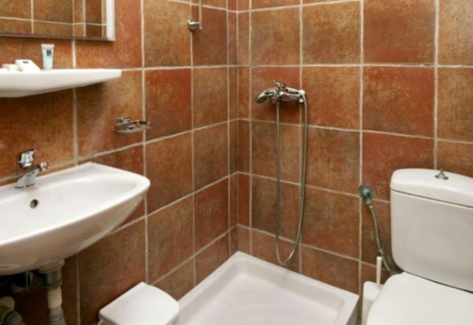 Shower, towels