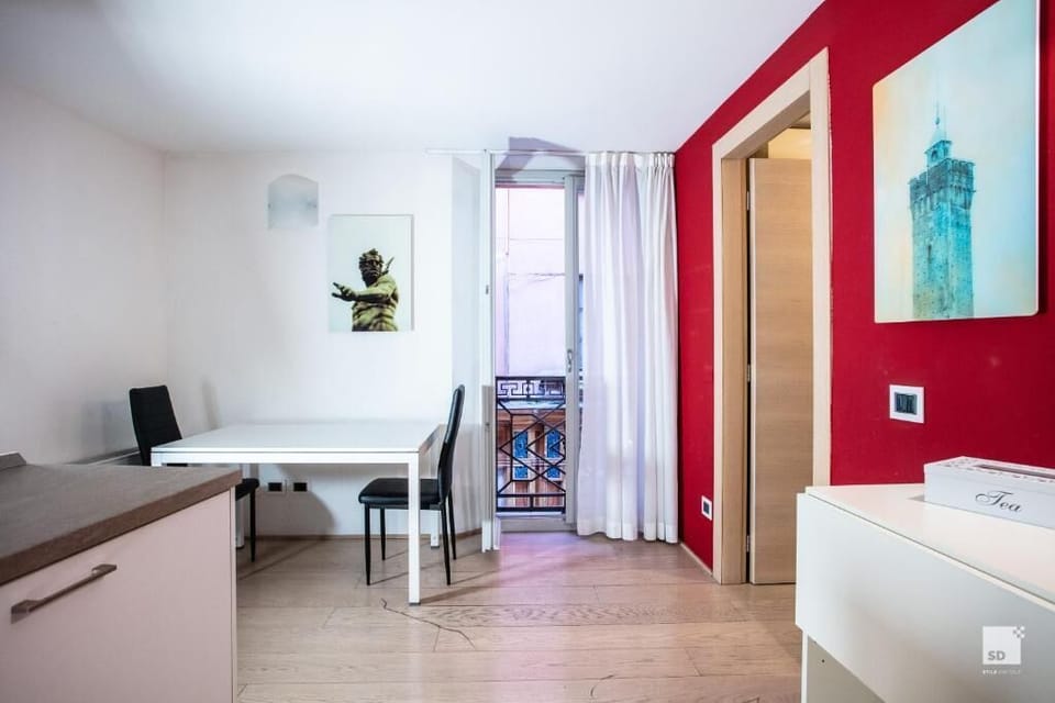 Apartment, City View | Interior