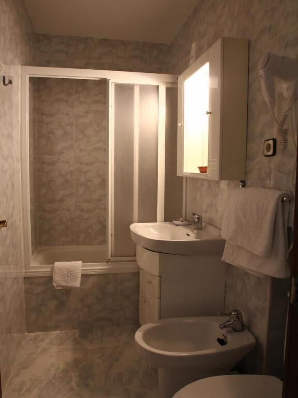 In-room safe, desk, blackout drapes, free WiFi