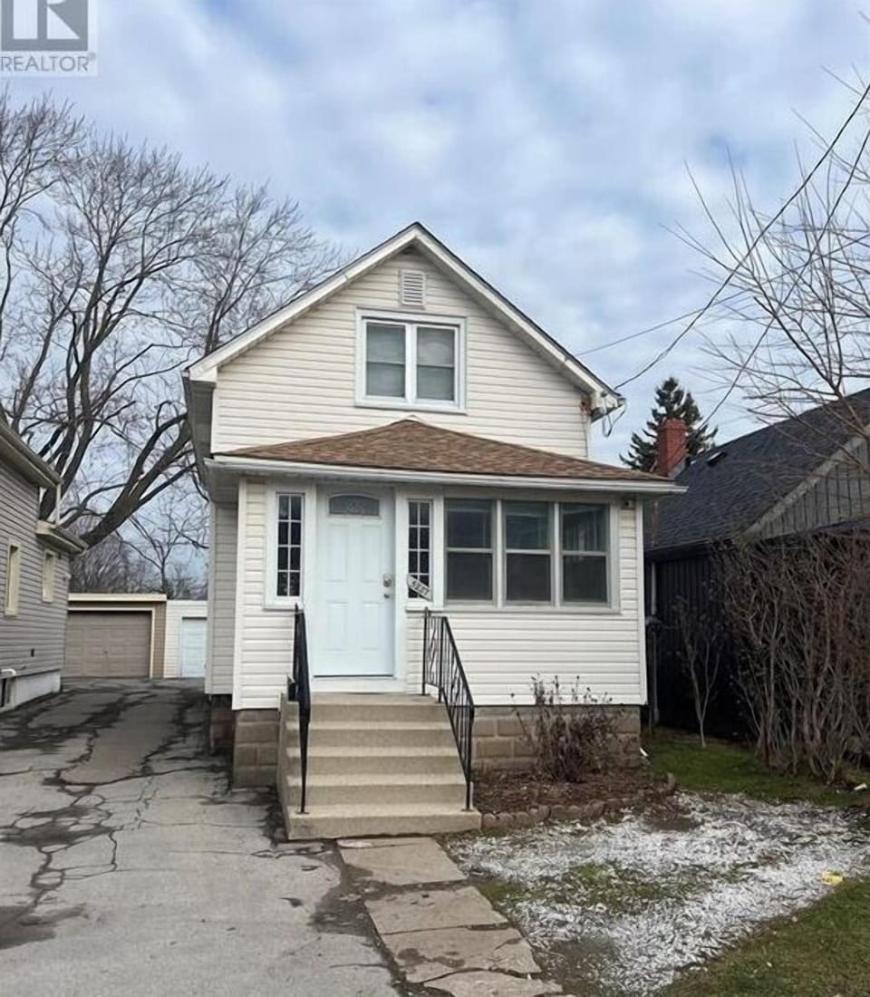 Comfort House | Exterior