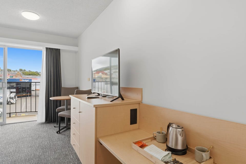 BathurstOneBedRetreatsTasmaniaJan2025 12