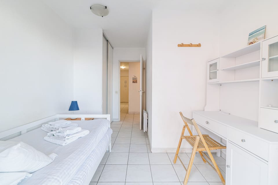 Second bedroom