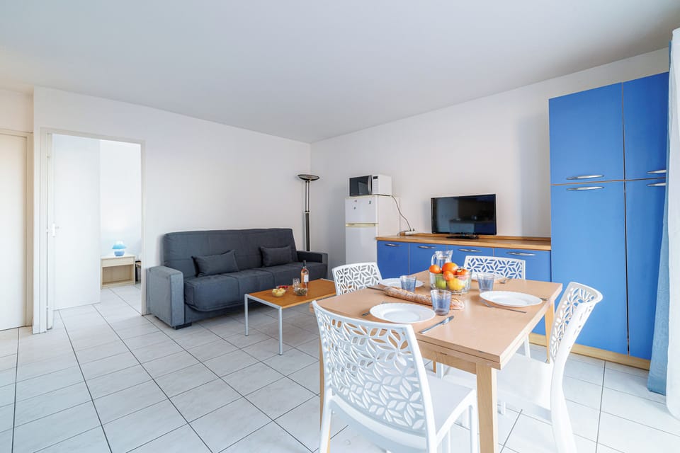 Living and dining room