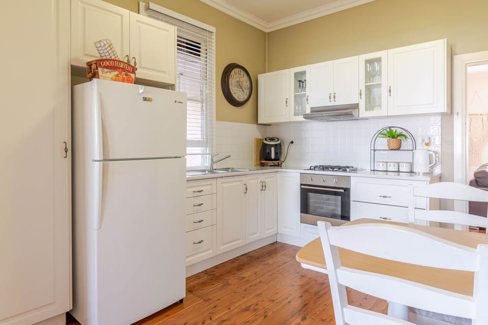 Well-Equipped Kitchen + Slow Cooker
