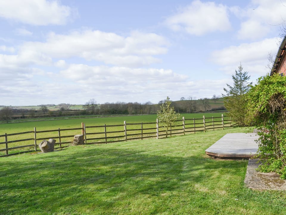 Garden | The Shepherds Bothy, The Shepherds Bothy, Tetford