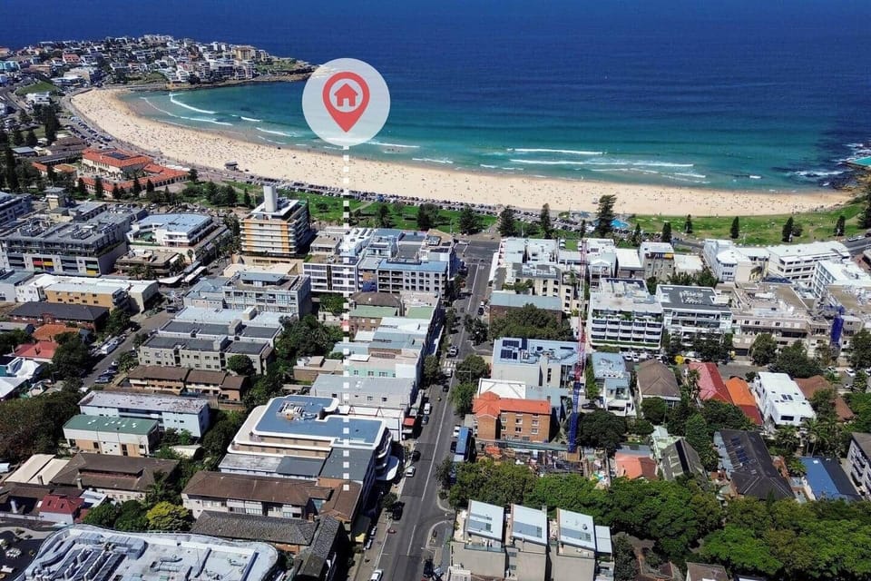 You are in the heart of bondi beach 
The beach down the road
Best cafes, restaurants, bar, yoga, gym minutes away
Supermarket next door