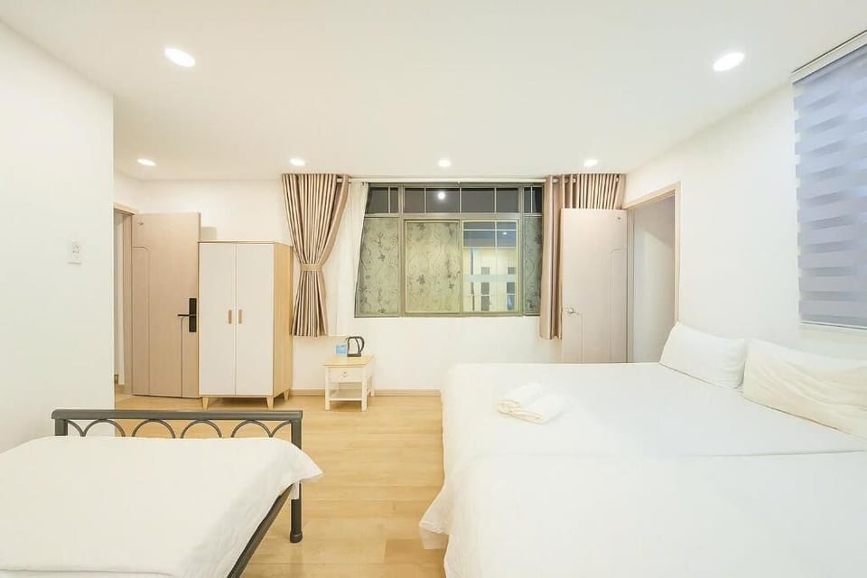 Family Room, Balcony | Desk, free WiFi, wheelchair access