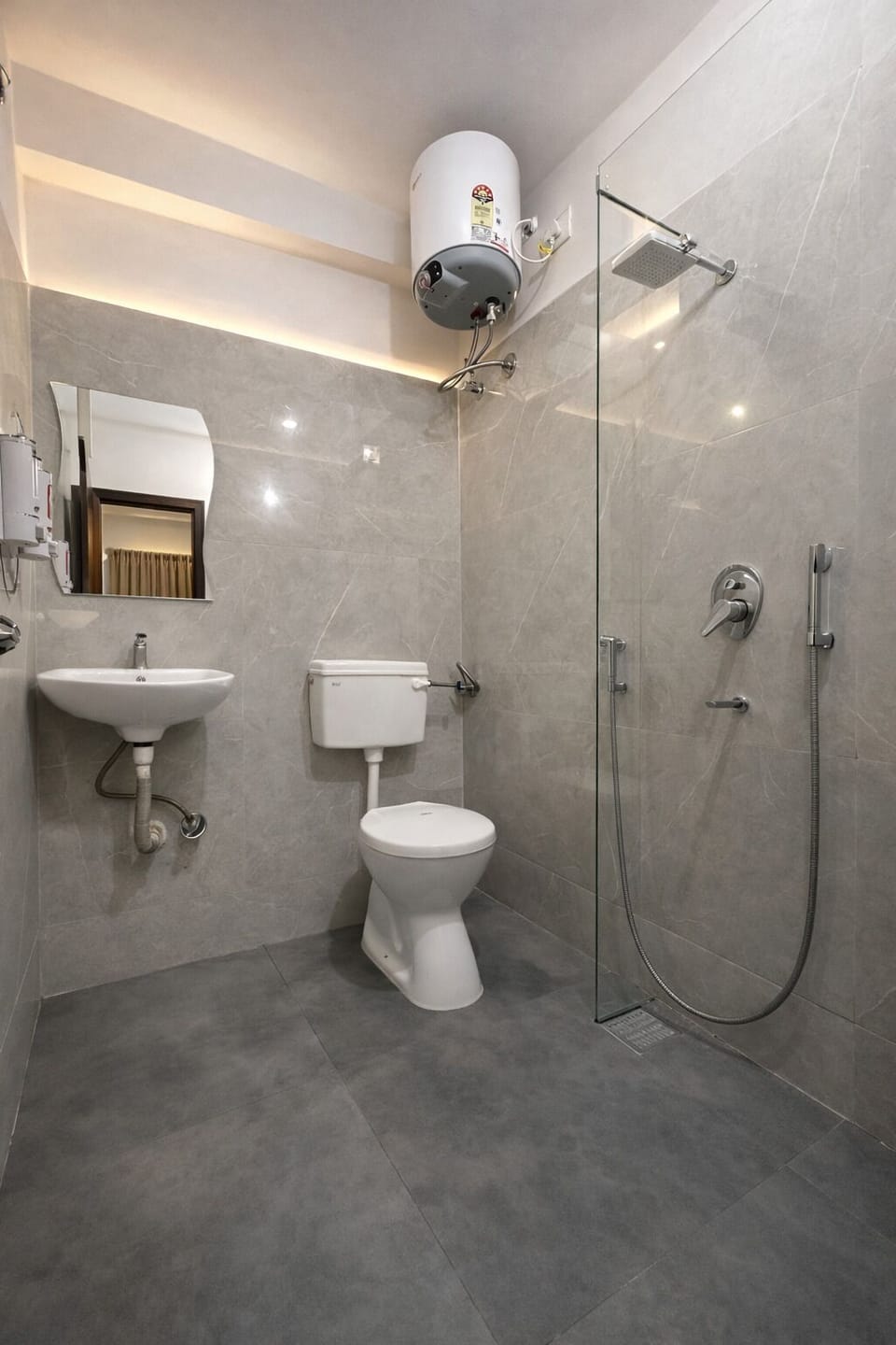 Shower, towels