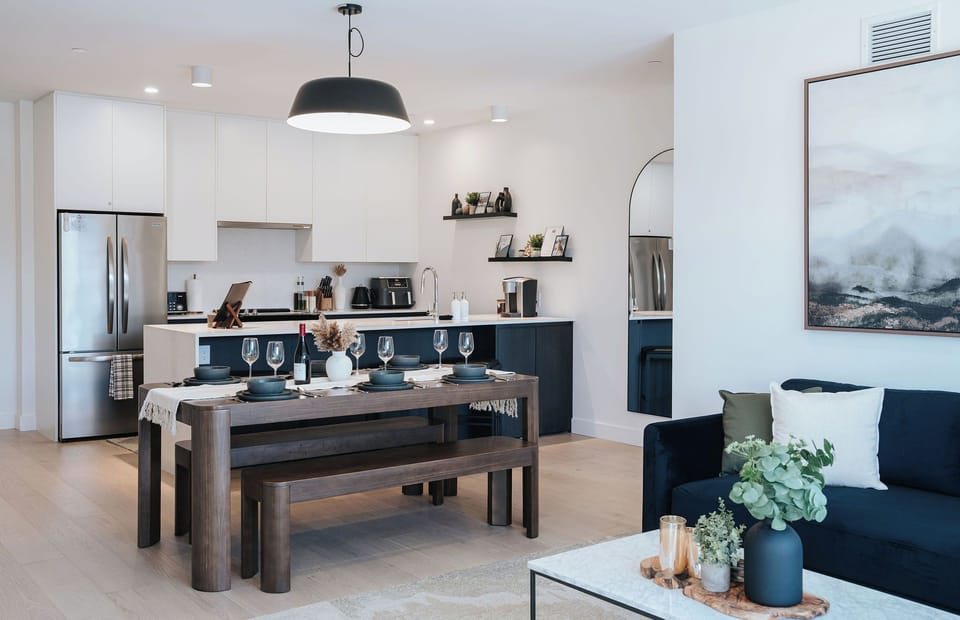 Powder Point Suite - Kitchen 
