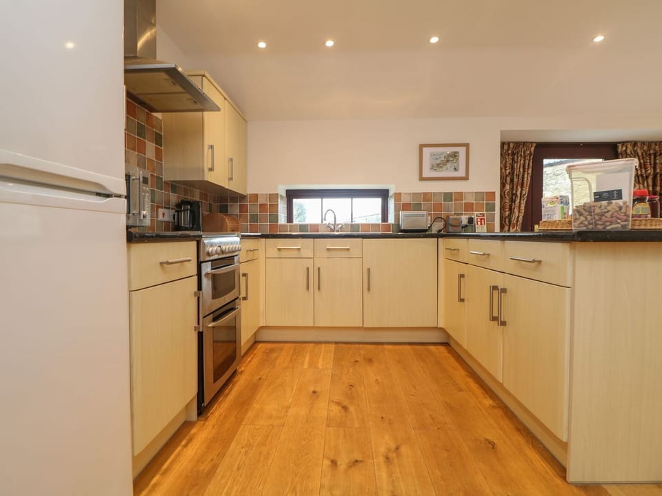 Fridge, microwave, cookware/dishes/utensils