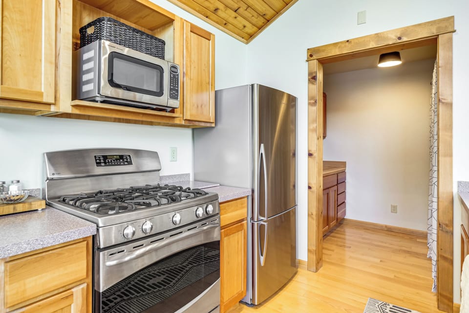 House (2 Bedrooms) | Interior