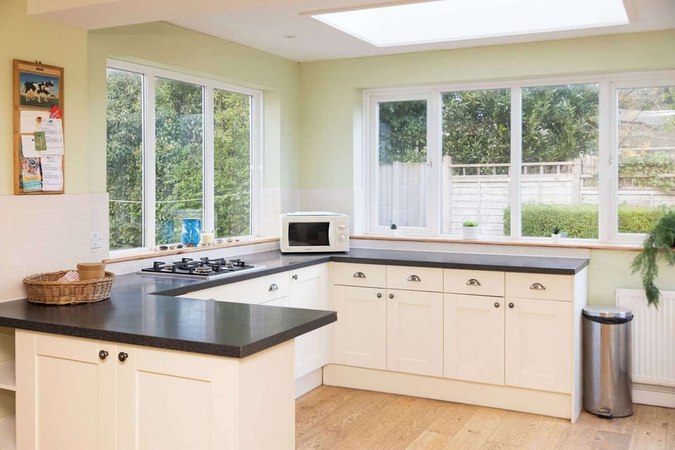 Well-equipped kitchen with all necessary amenities