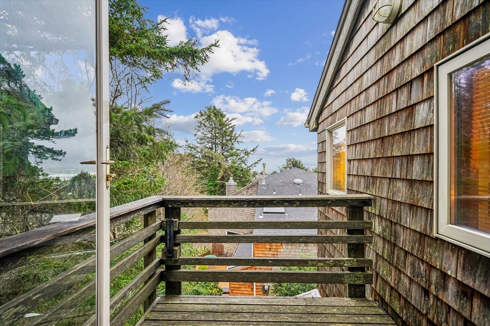 Balcony at Pacific Vista