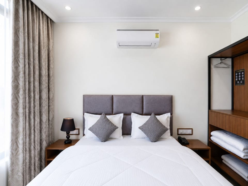 Premium Room, City View | Laptop workspace, WiFi (free), bed sheets