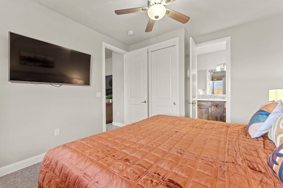 King Bedroom