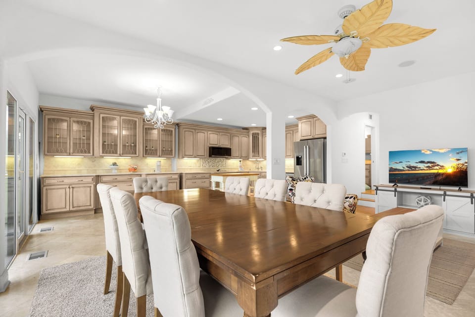 Dining table and kitchen