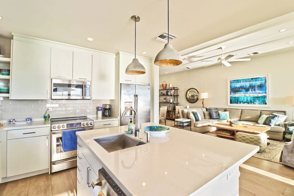 Island seating and open concept is so welcoming!