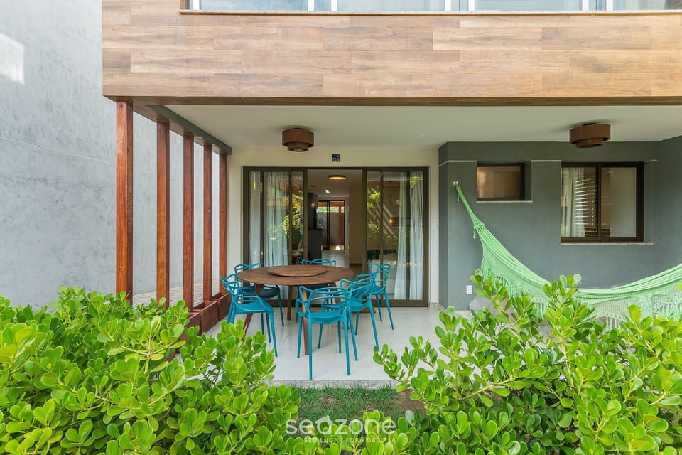 Basic Apartment | Outdoor dining