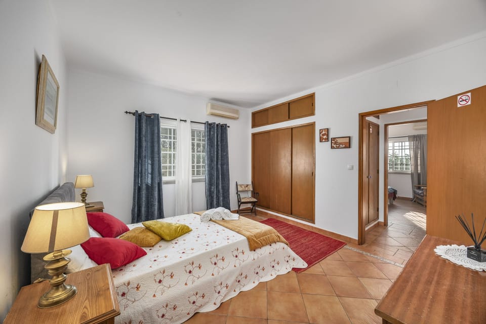 Muxima in Quelfes With 3 Bedrooms and 2 Bathrooms Villa in Moncarapacho