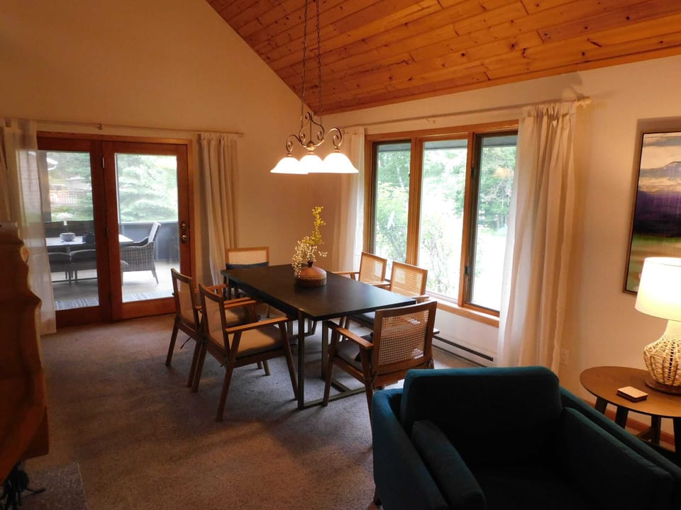 vaulted ceiling