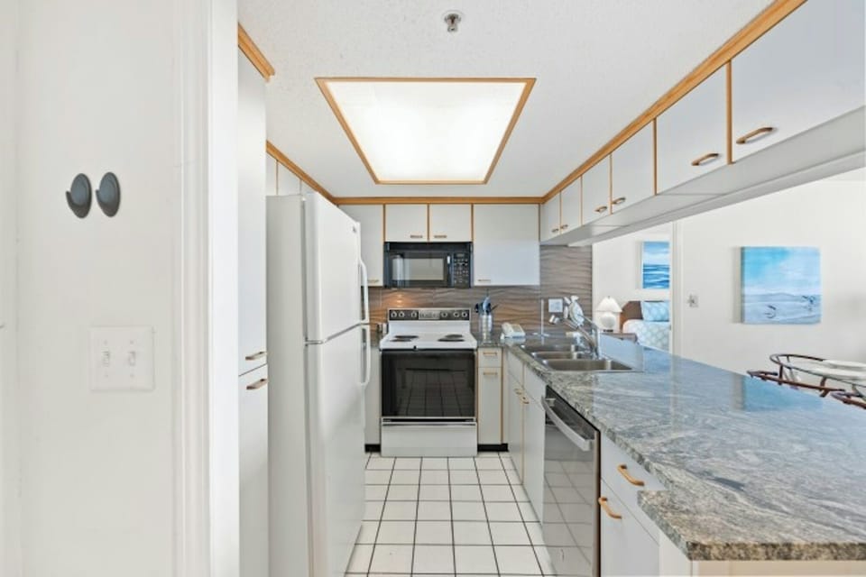 A fully stocked kitchen makes meal preparation a breeze.
