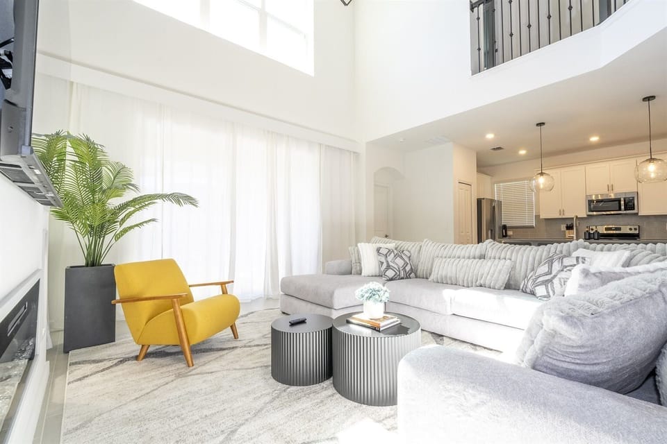 Communal lounge / TV room,Living Room