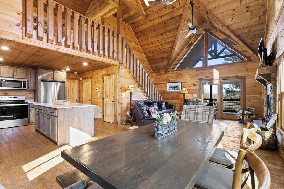 An open concept means more space for lounging, laughing, and making memories together. It’s airy, inviting, and totally vacation-ready!