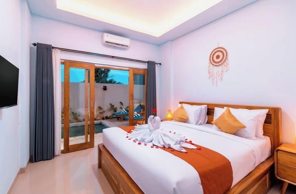 Premium bedding, individually decorated, individually furnished