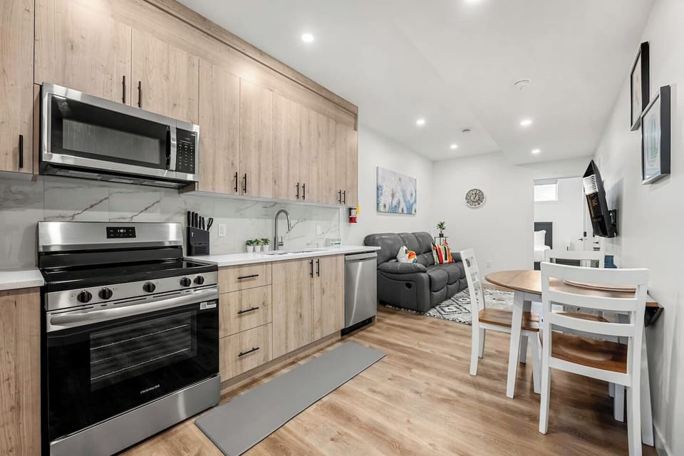 Full kitchen with am air fryer, drip coffee maker,  ground coffee, tea, sugar and basic condiments (ketchup, mustard and relish.)