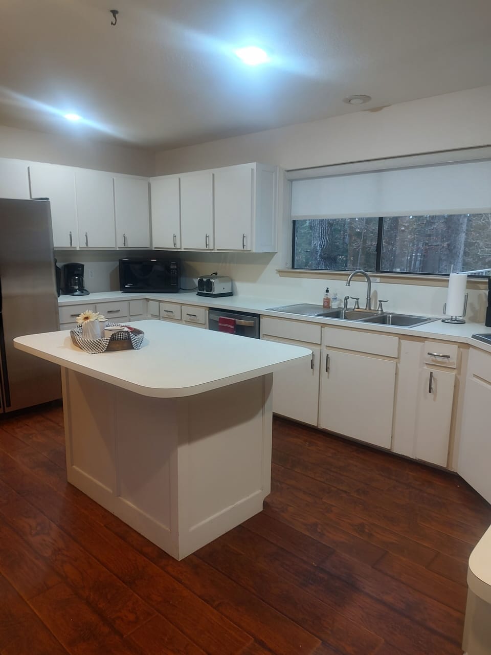Large well equipped kitchen.  Great appliances and double oven.