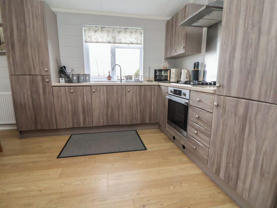 Fridge, microwave, dishwasher, toaster