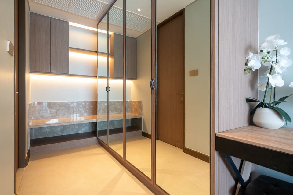 Exclusive Apartment, 2 Bedrooms (Angsana Lakeside Luxury Jazuzzi Suite) | In-room safe, individually decorated, individually furnished, desk