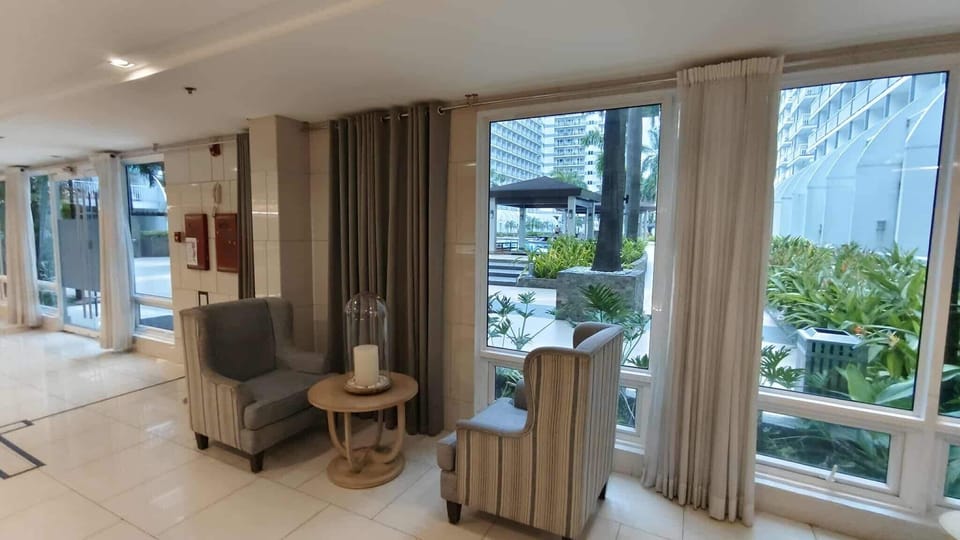 Family Studio, Non Smoking, City View | Interior