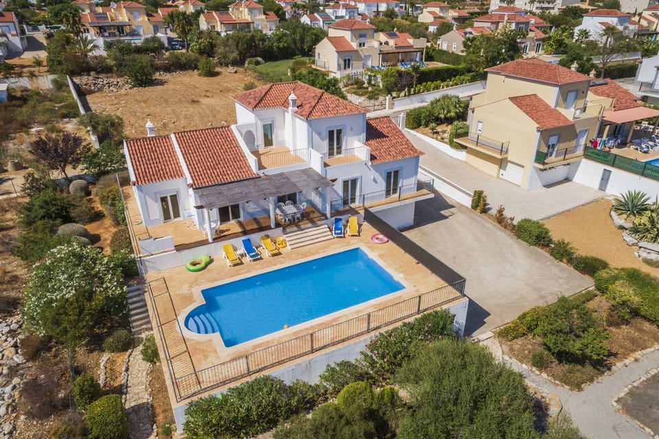 Villa and swimming pool