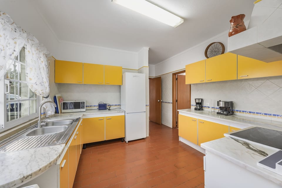 Kitchen with appliances