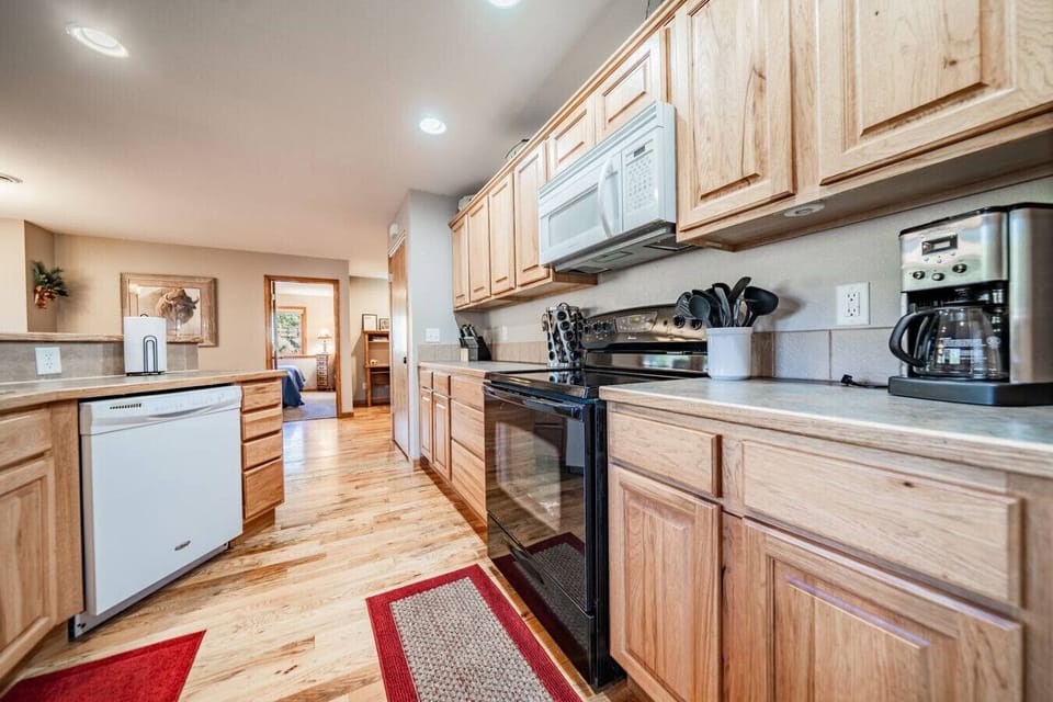 Coffee maker and a ton of small appliances.