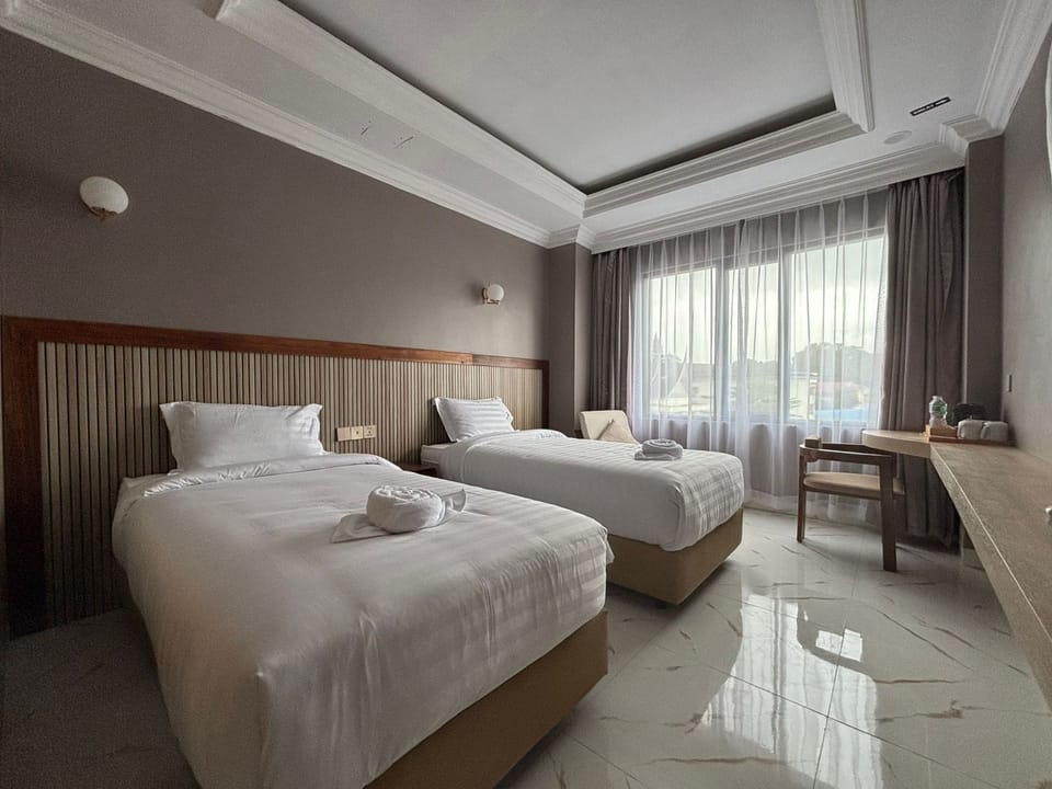 Deluxe Double or Twin Room, Mountain View | Free WiFi
