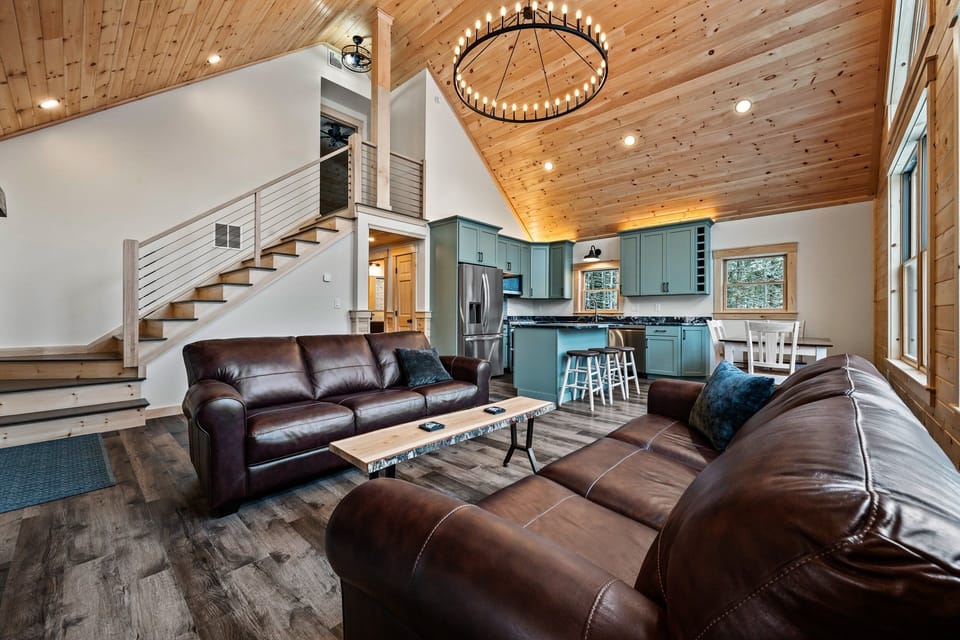 Beautiful main floor with stairs to upper level