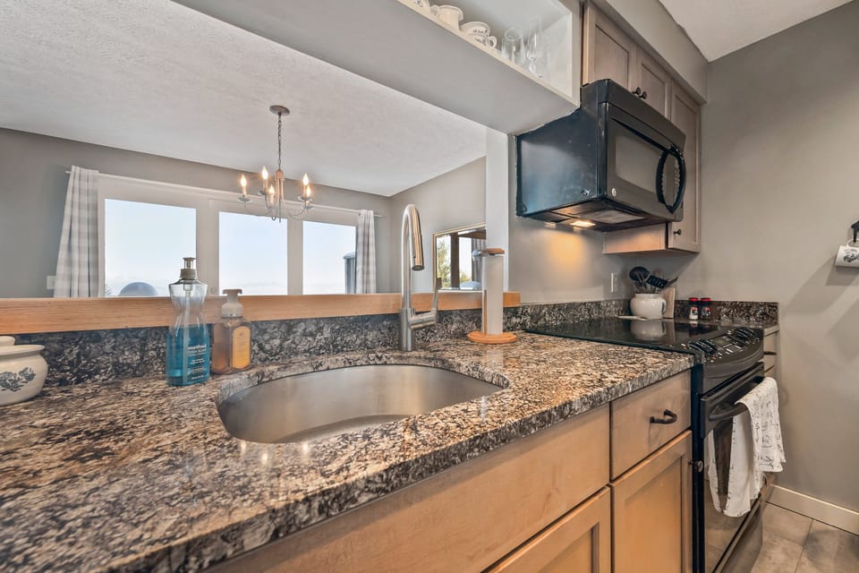 Fully equipped kitchen