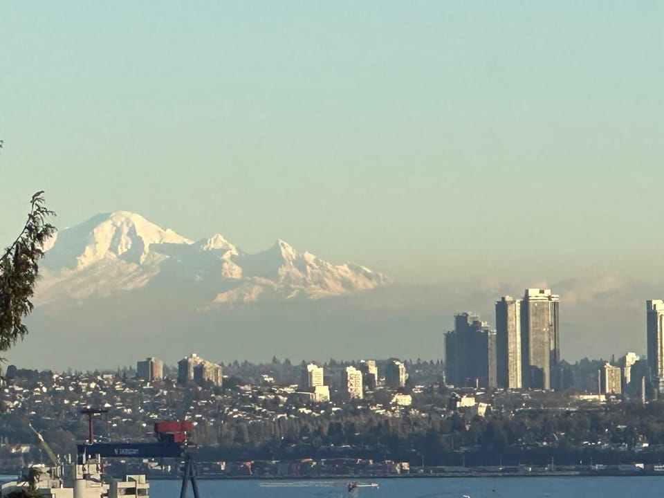 Bake Mountain and Vancouver Downtown