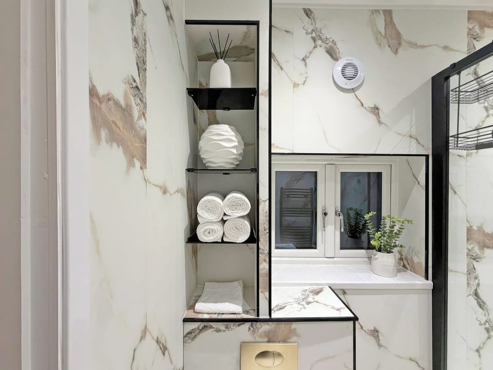 Shower room | Skyview Cottage, Market Harborough