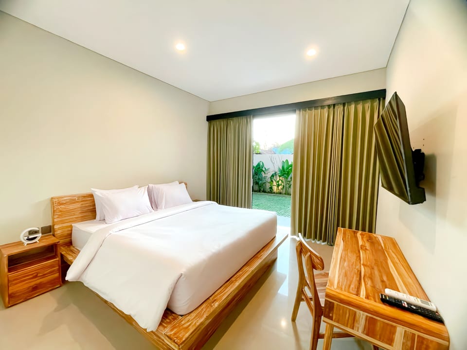 Deluxe Double Room | Desk, laptop workspace, soundproofing, free WiFi