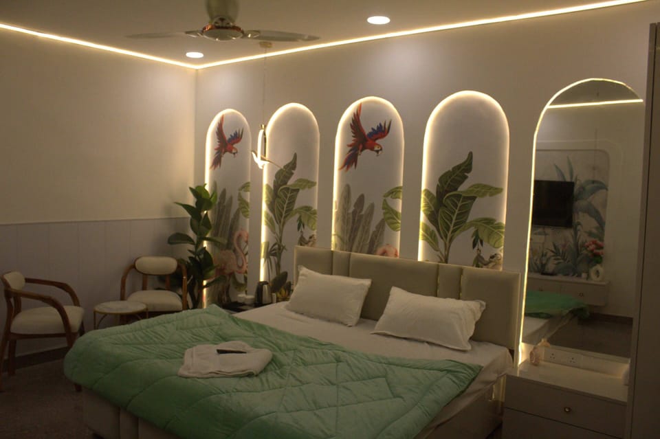 Deluxe Room | Rollaway beds, free WiFi, bed sheets