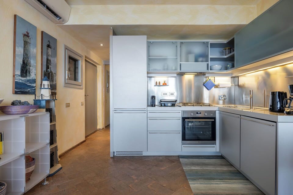 Autumn, Kitchen, Spring, Summer