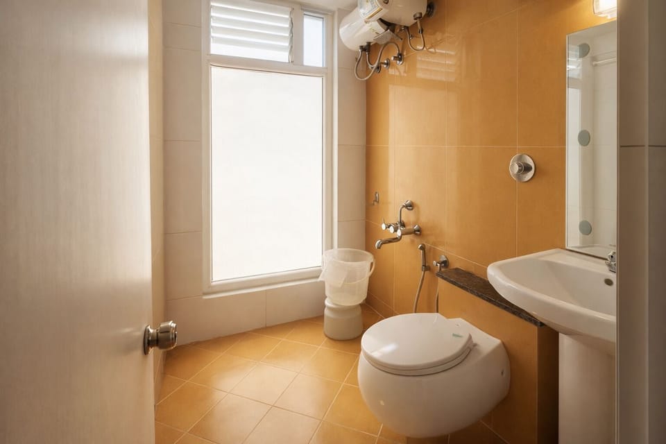Standard Triple Room | Bathroom | Shower, free toiletries, towels, soap